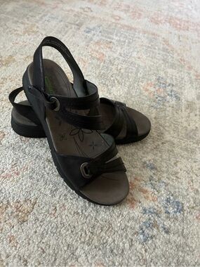 BareTraps Women’s Memory Foam Black Leather Slingback Sandals - Size 9M